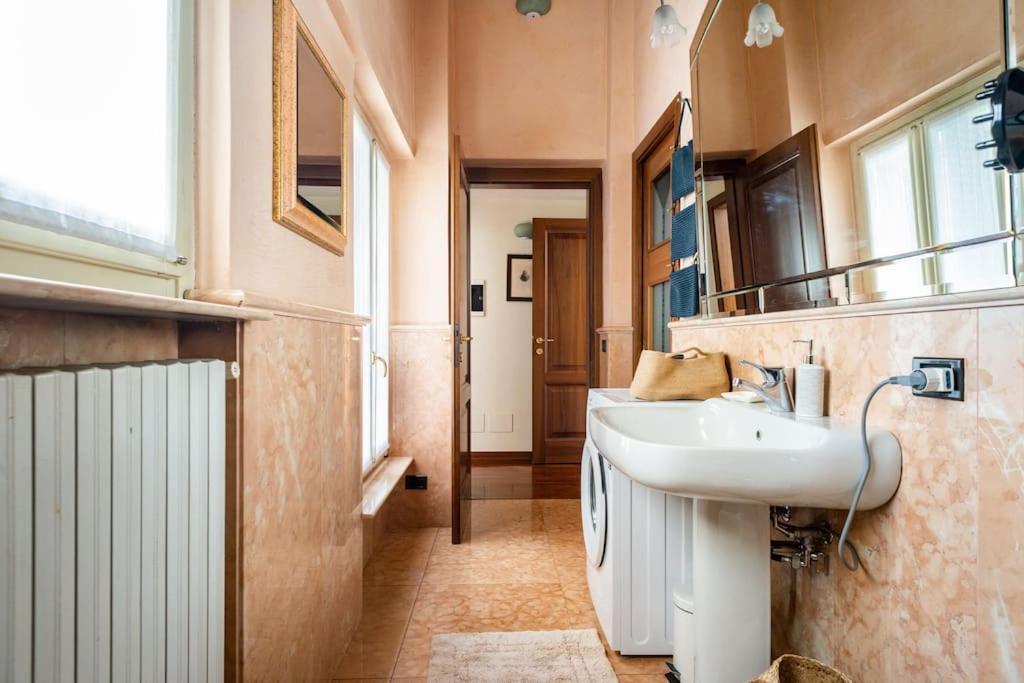 Duomo Apartment Брешия Экстерьер фото