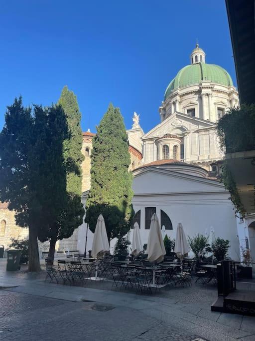 Duomo Apartment Брешия Экстерьер фото